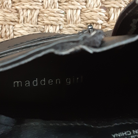Madden girl zip up booties - Picture 2 of 6